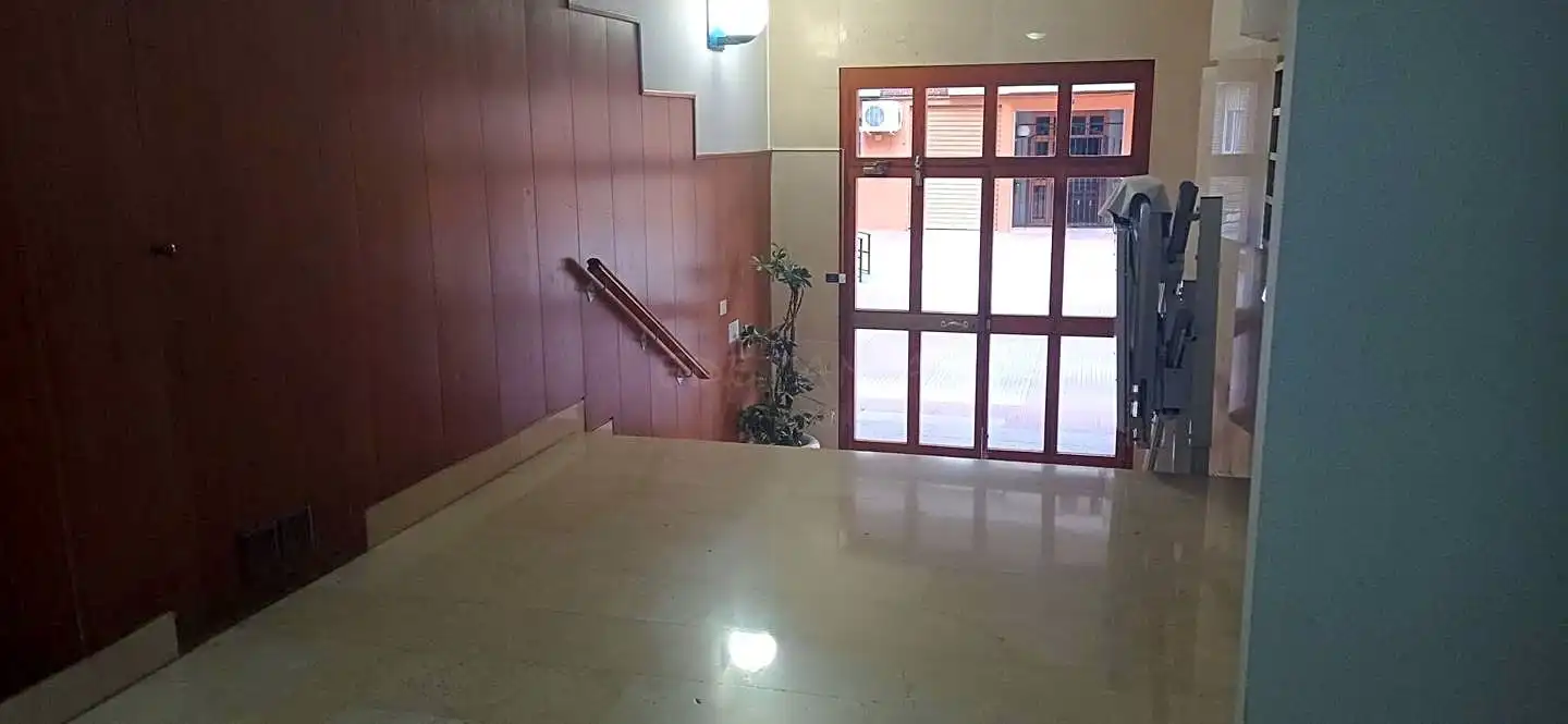 Apartamento de alquiler en Moncada con Aire acondicionado, Terraza y Amueblado