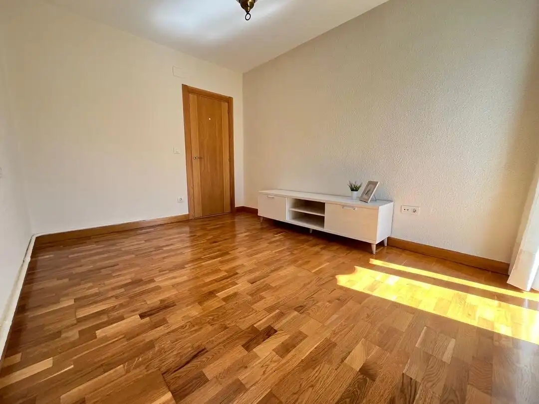 Appartamento con terrazza in vendita a Chantrea, imagen 4
