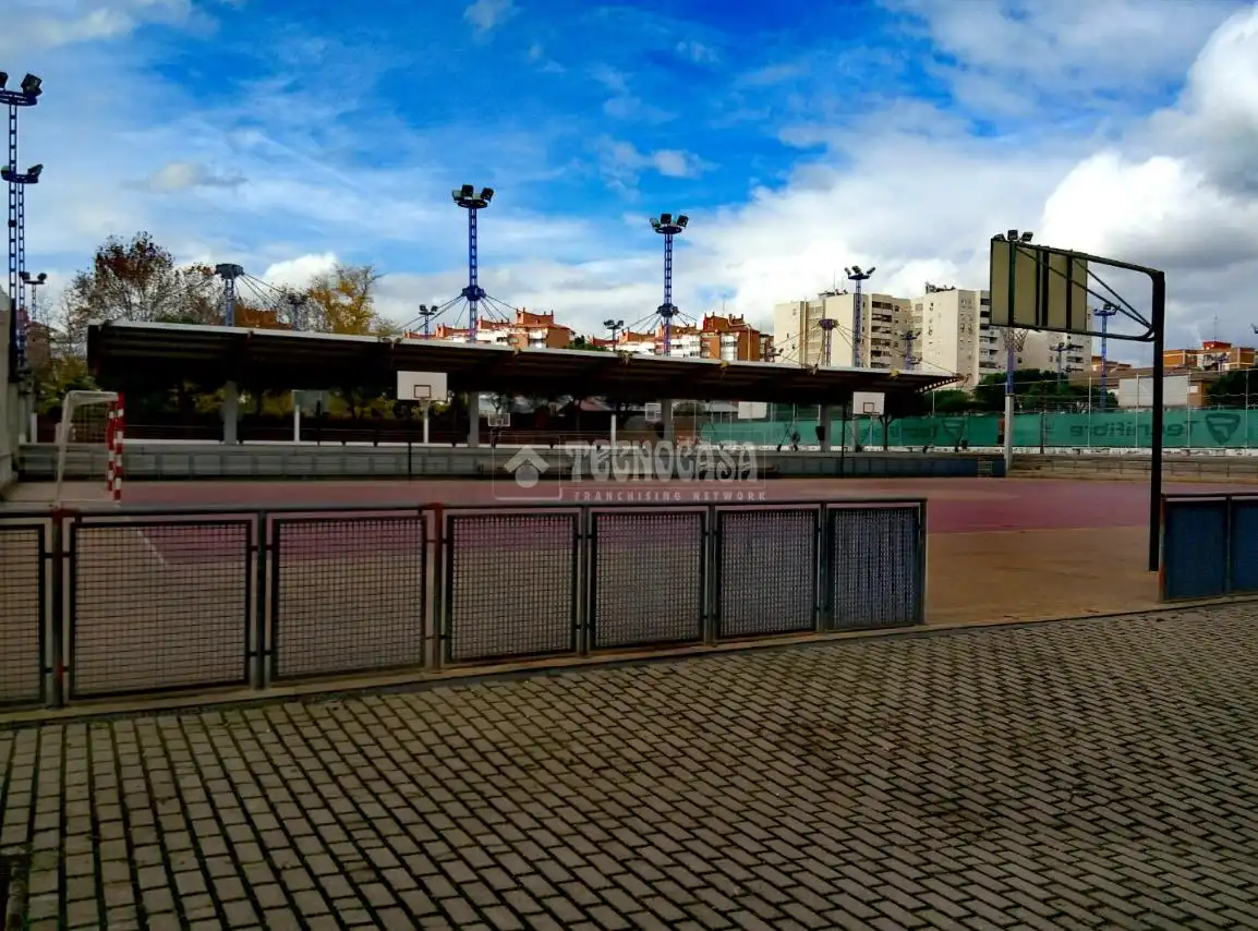 Vista exterior de Traster en venda en Móstoles