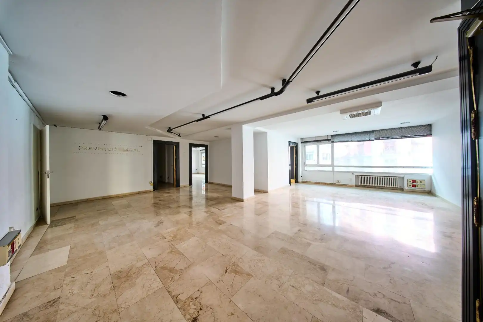 Piso con ascensor en venta en Plaza ISABEL CATOLICA 4