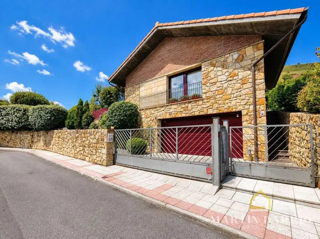 Vista exterior de Casa o chalet en venta en Muskiz con Aire acondicionado, Calefacción y Jardín privado