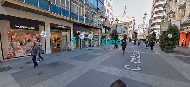 Local comercial en Alquiler en Calle de Santiago en Centro