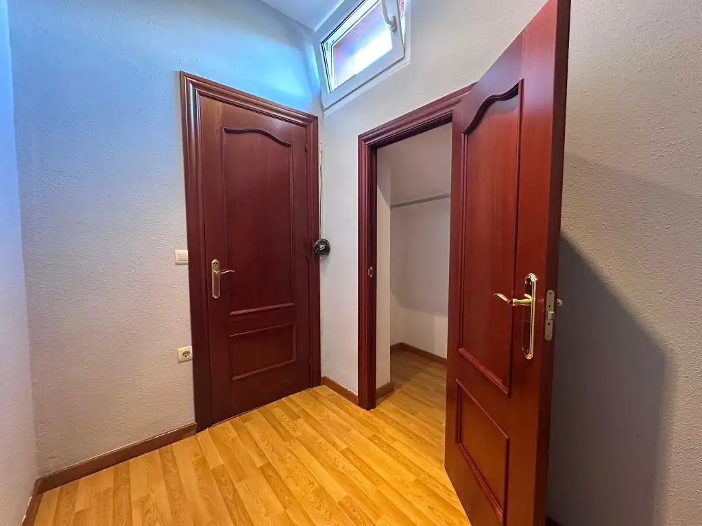 Piso en venta en Gijón  con Parquet, Trastero y Amueblado