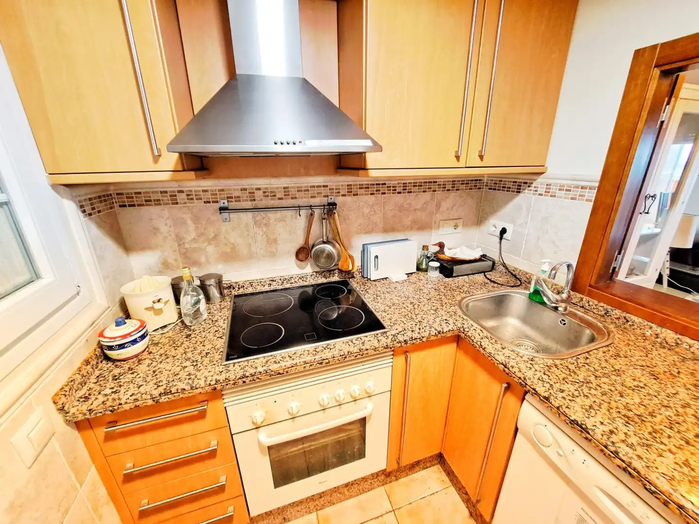 Küche von Wohnungen zum Verkauf in Ayamonte mit Privatgarten, Terrasse und Möbliert