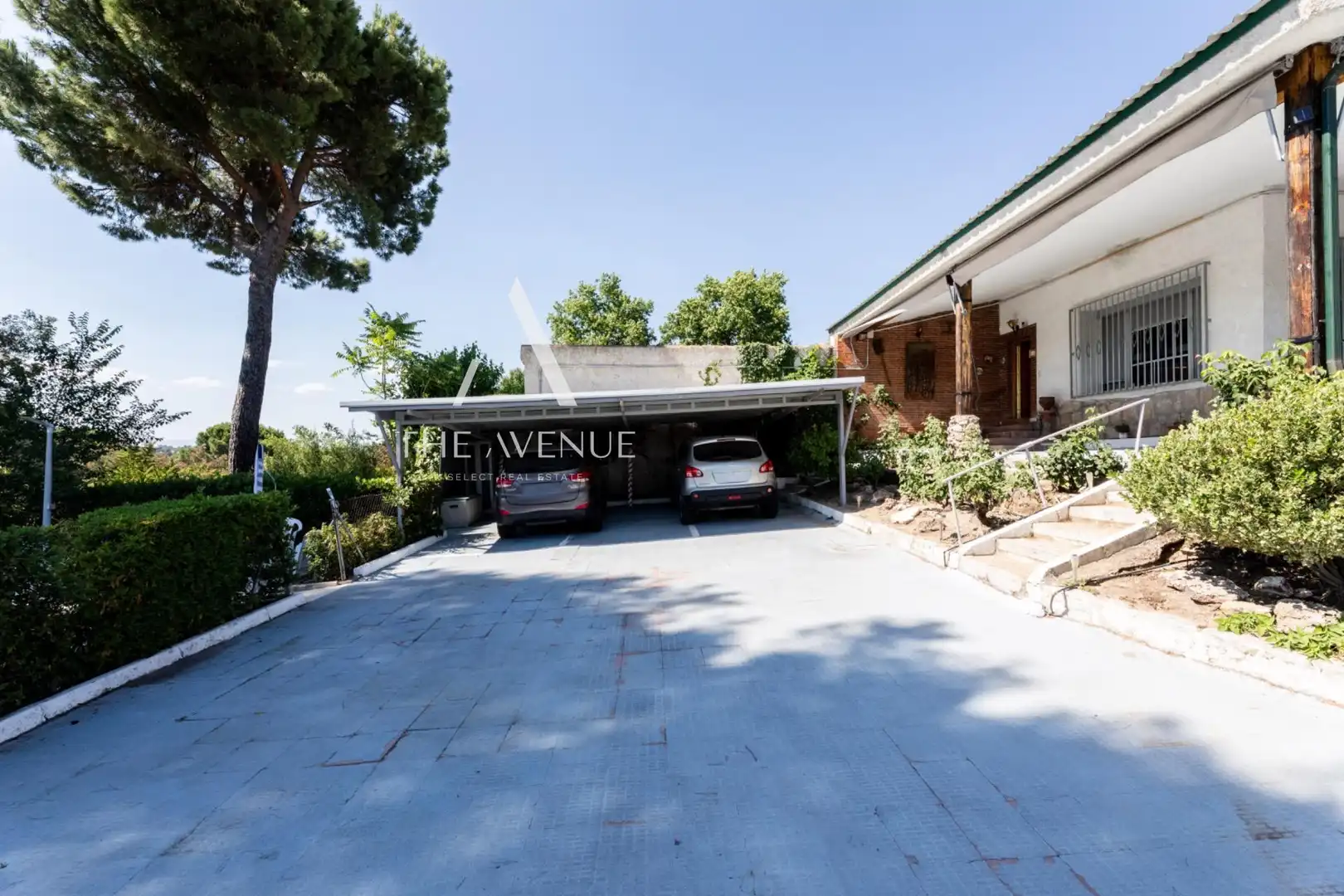 Vista exterior de Casa o xalet en venda en Boadilla del Monte amb Calefacció, Jardí privat i Terrassa