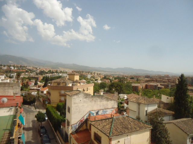 Exterior view of Flat to rent in  Granada Capital  with Air Conditioner, Furnished and Washing machine
