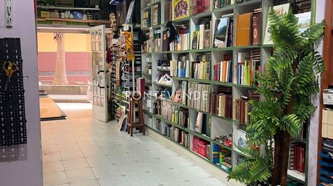 Se vende bajo comercial en Pontevedra