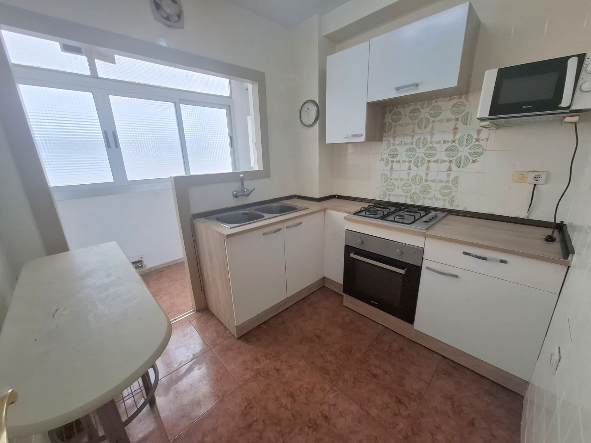 Kitchen of Flat for sale in  Valencia Capital  with Oven and Balcony