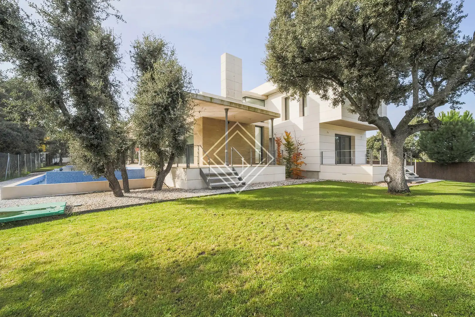 Chalet con piscina en venta en Ciudalcampo, imagen 3