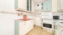 Kitchen of Single-family semi-detached for sale in Sevilla la Nueva  with Heating, Private garden and Terrace