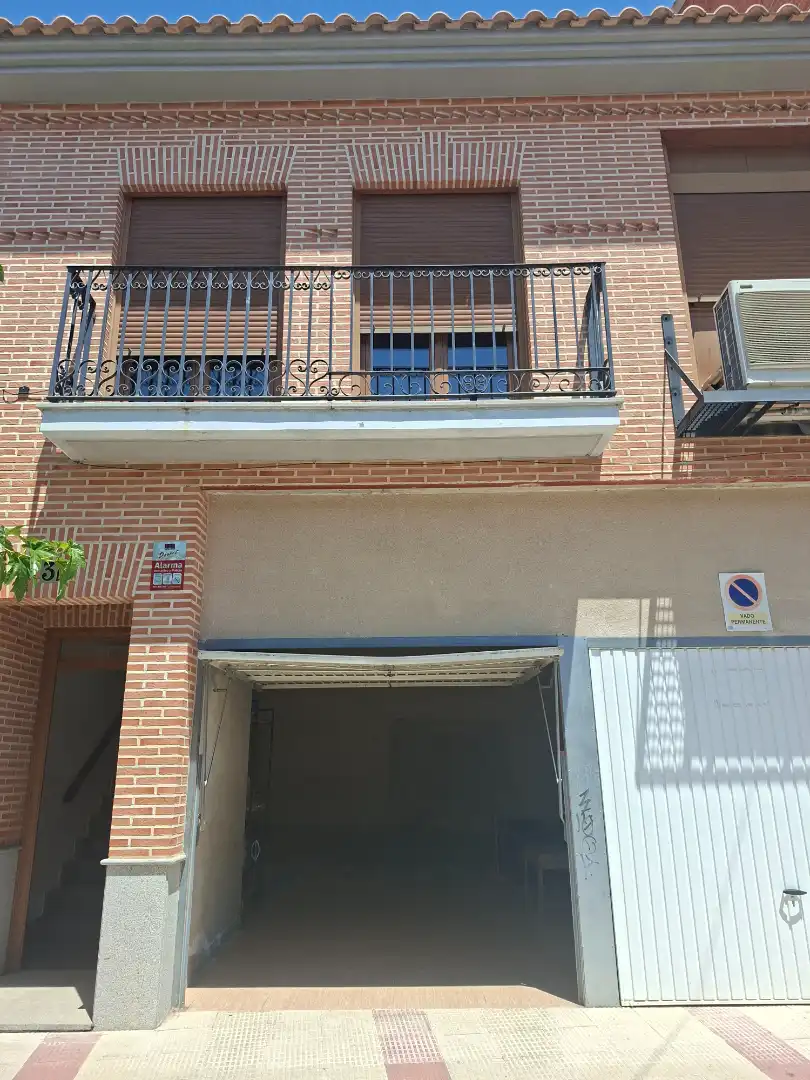 Exterior view of Flat for rent in Villaluenga de la Sagra  with Air Conditioner, Heating and Furnished