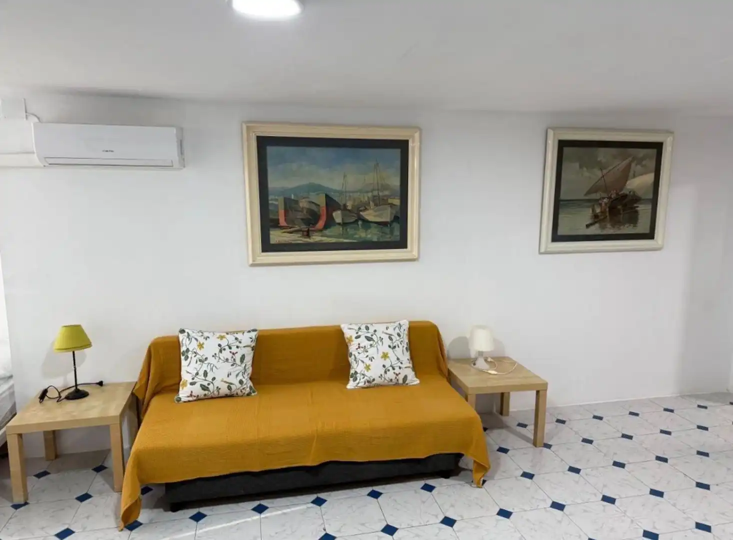 Wohnzimmer von Gebäude zur Miete in Málaga