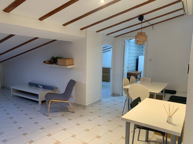 Piso en Alquiler en  URREA en Paseo Independencia