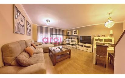 Living room of Single-family semi-detached for sale in Viladecans