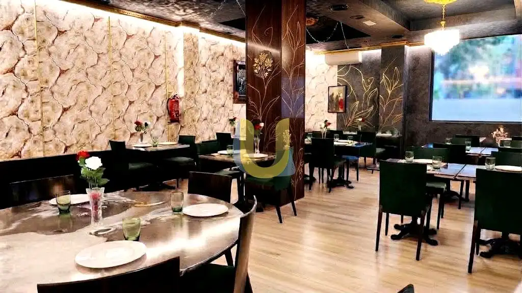 Local comercial en traspaso en Hispanoamérica - Comunidades