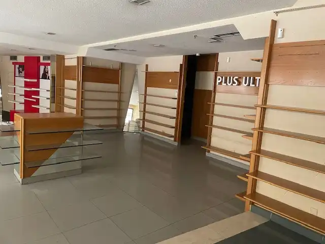 Local comercial en venta en Avenida de la Constitución, imagen 7
