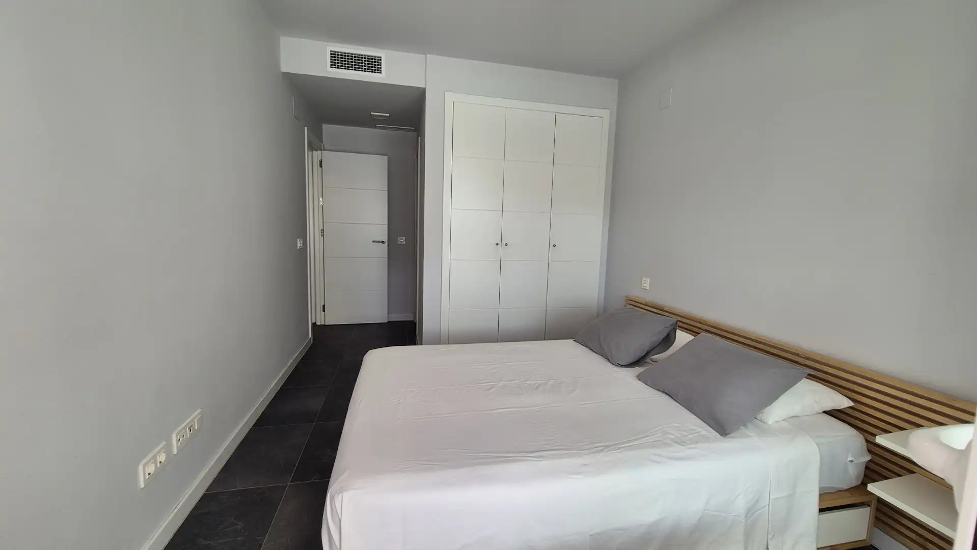 Bedroom of Ground floor for rent in Marbella  with Air Conditioner, Terrace and Storage room