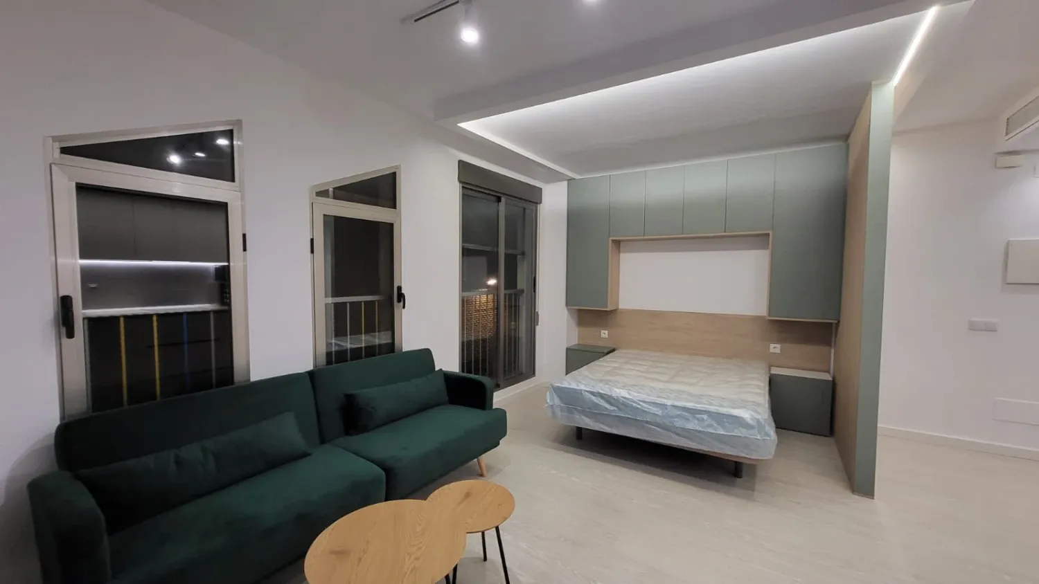 Habitación de Estudio de alquiler en  Murcia Capital con Aire acondicionado, Amueblado y Lavadora