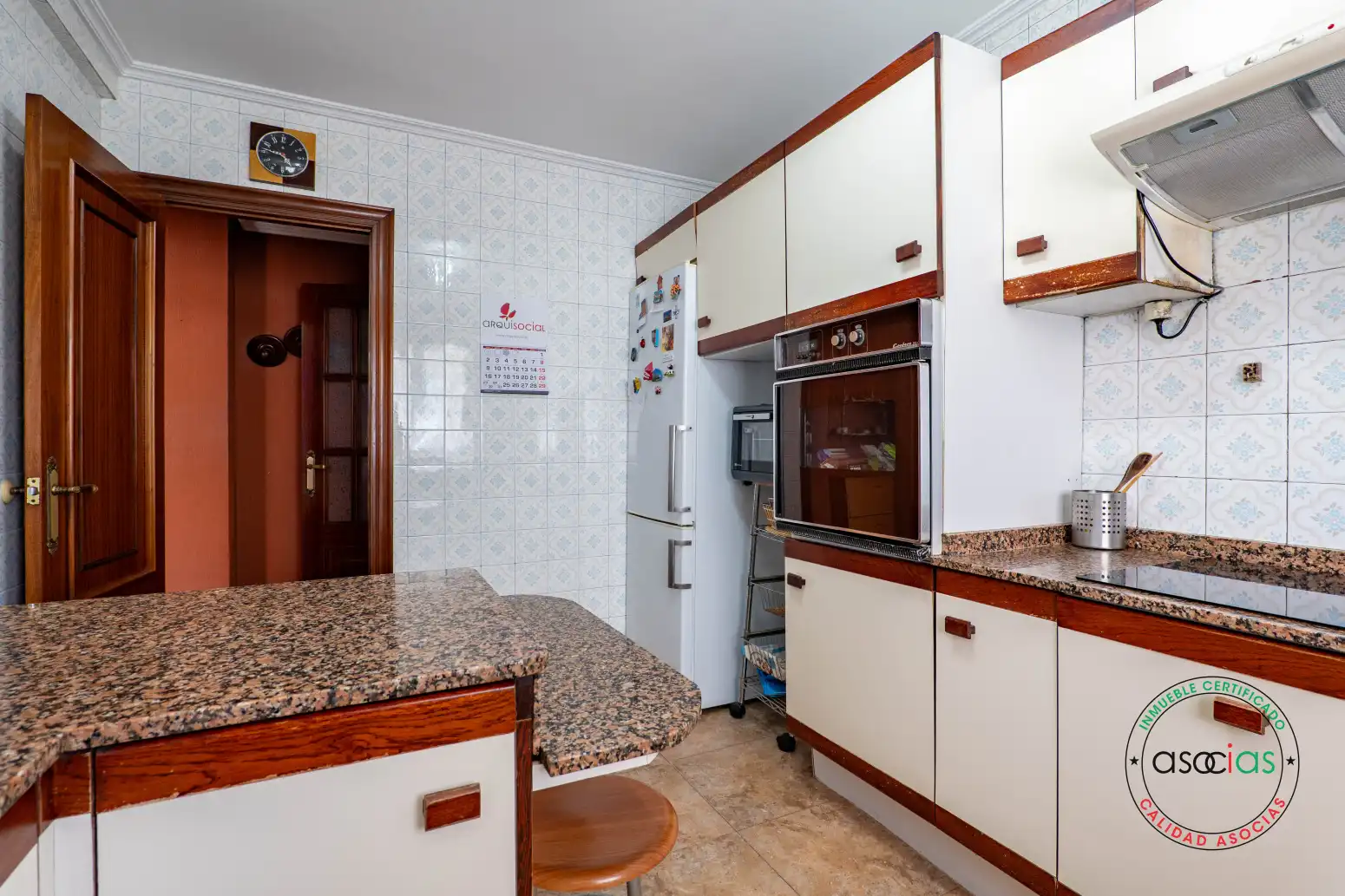Cuina de Pis en venda en Gijón  amb Calefacció i Parquet