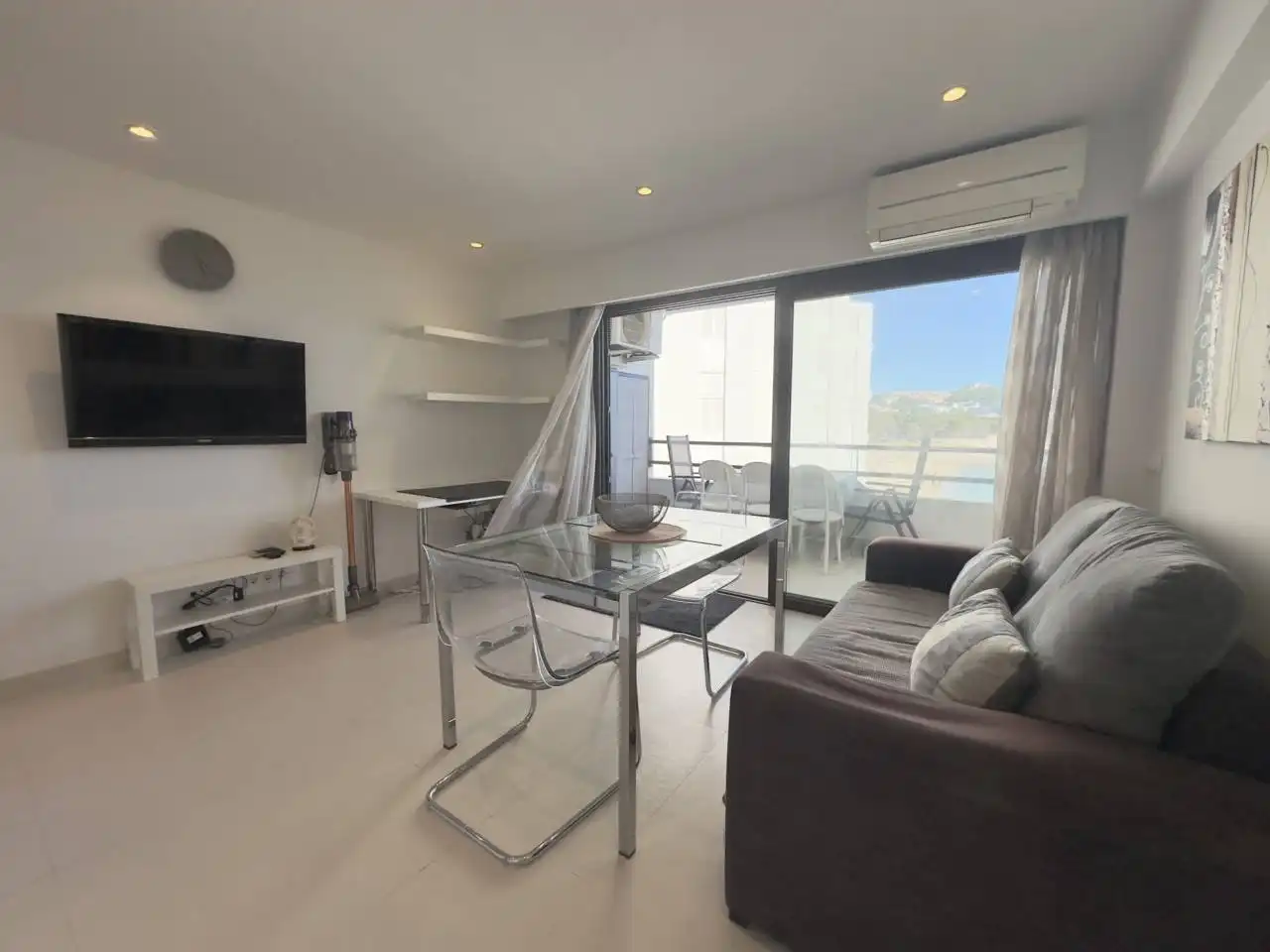 Sala de estar de Piso de alquiler en Calvià con Aire acondicionado, Calefacción y Terraza