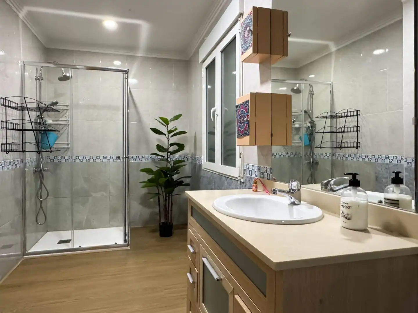 Bathroom of Flat for rent in Puertollano  with Air Conditioner, Heating and Furnished