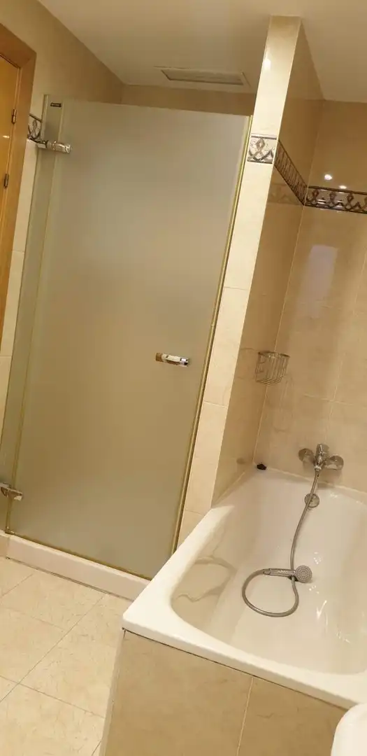 Bathroom of Flat for rent in Alicante / Alacant  with Air Conditioner, Terrace and Furnished