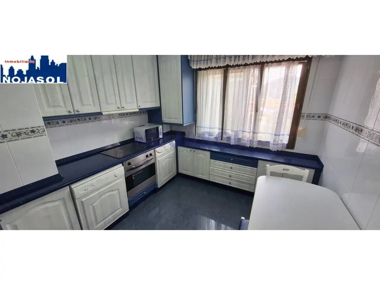 Cocina de Piso de alquiler en Noja con Terraza y Amueblado