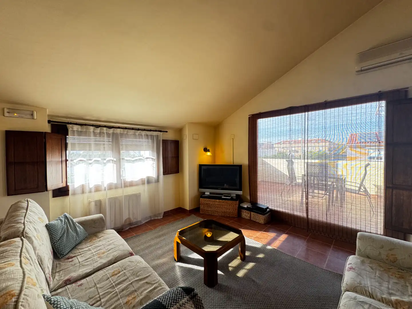 Wohnzimmer von Einfamilien-Reihenhaus zum Verkauf in Canet d'En Berenguer mit Klimaanlage, Heizung und Terrasse