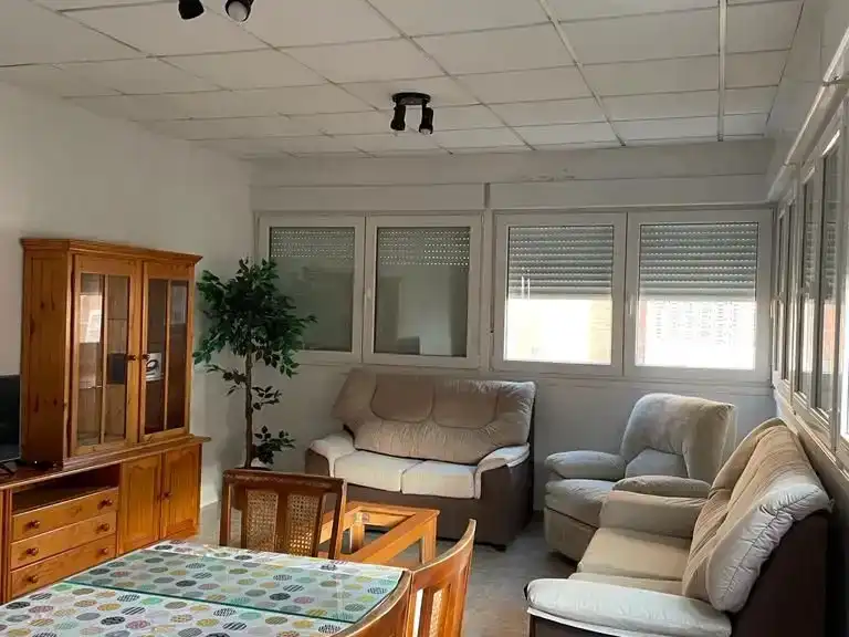 Fotografía del inmueble reportado: 960 €/mes — Almería, Almería