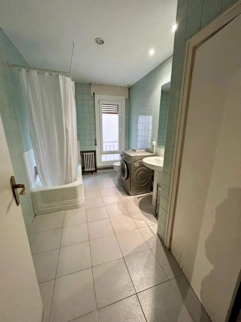 Baño de Piso en venta en Calahorra con Aire acondicionado, Calefacción y Terraza