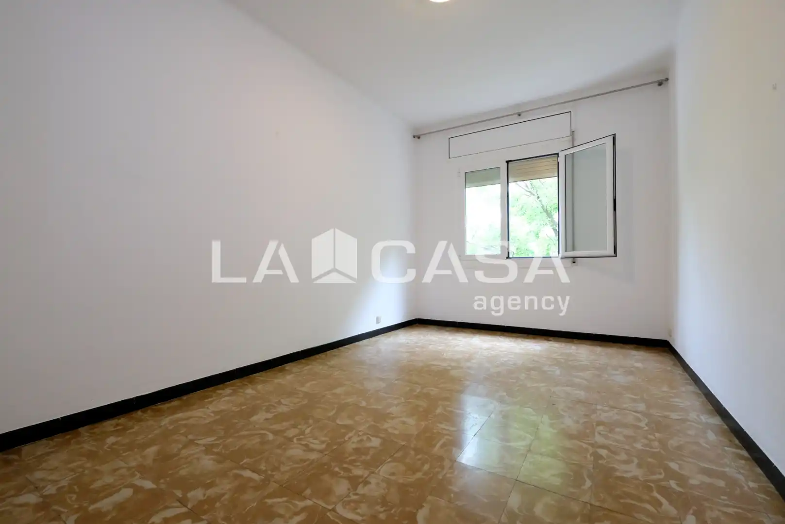 Wohnung zum Verkauf in Carrer de la Jota, imagen 2