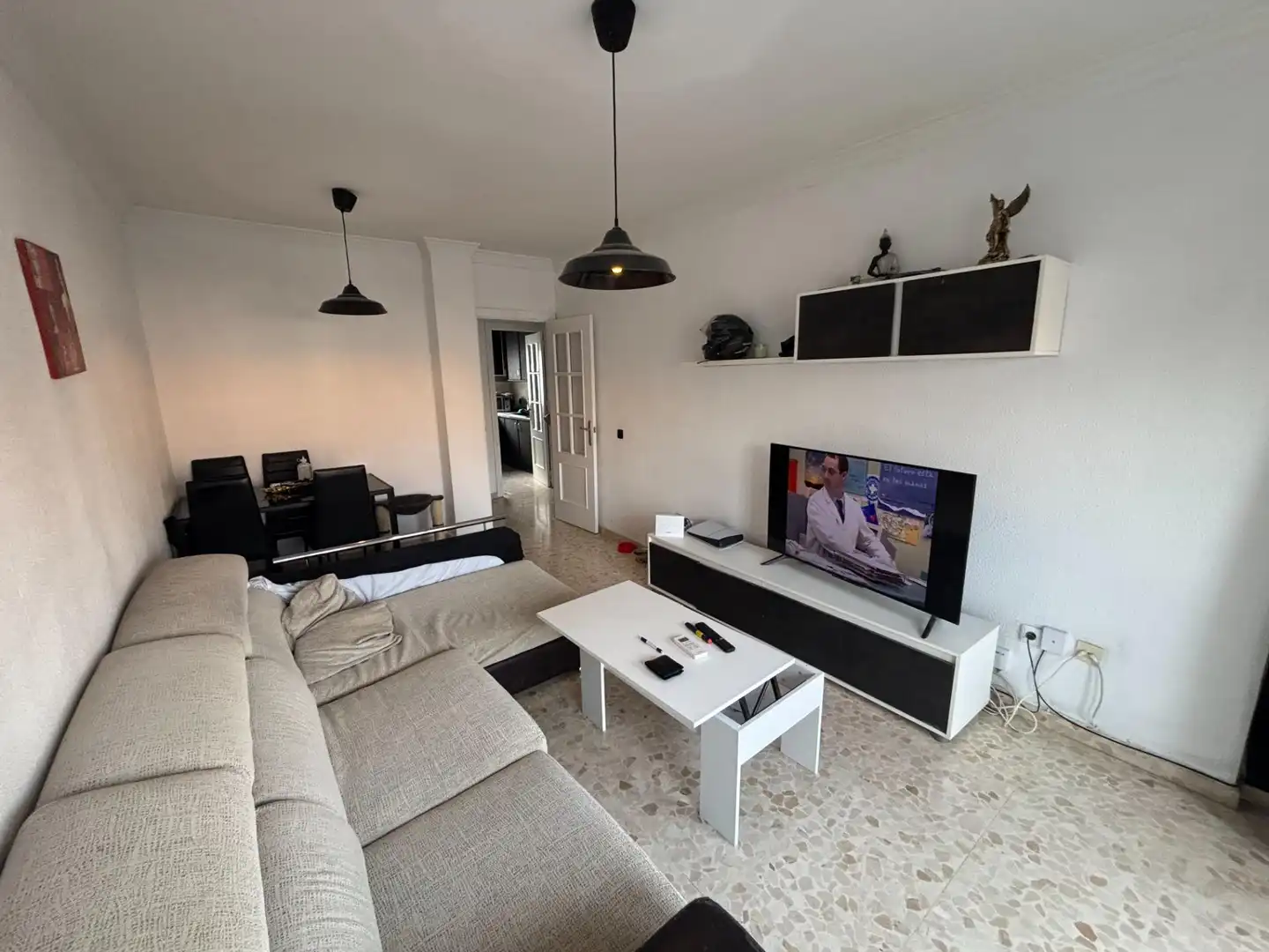 Sala d'estar de Pis en venda en La Rinconada amb Aire condicionat i Terrassa