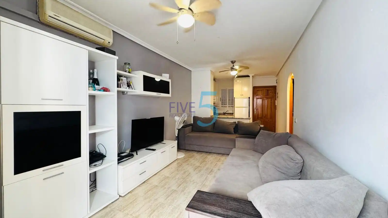 Piso con terraza en venta en Zona Carrefour - Urbanizaciones, imagen 3