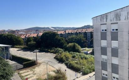 Vista exterior de Pis en venda en Santiago de Compostela 