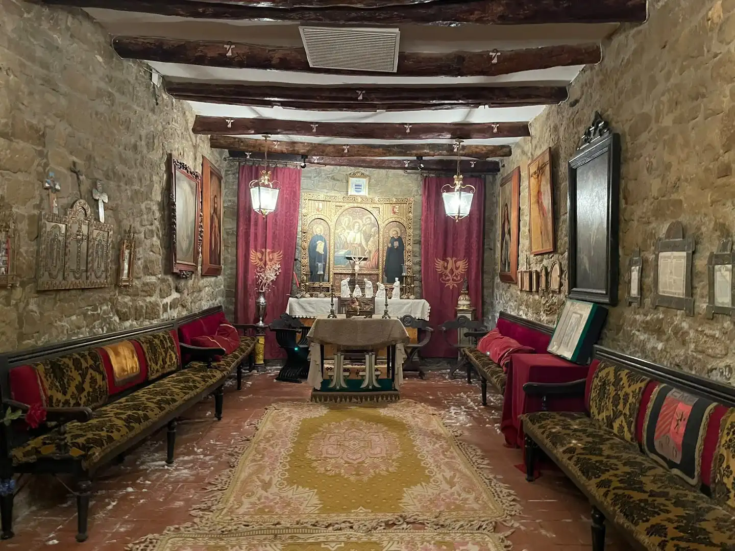 Casa adosada en venta en Uncastillo con Terraza, Trastero y Amueblado