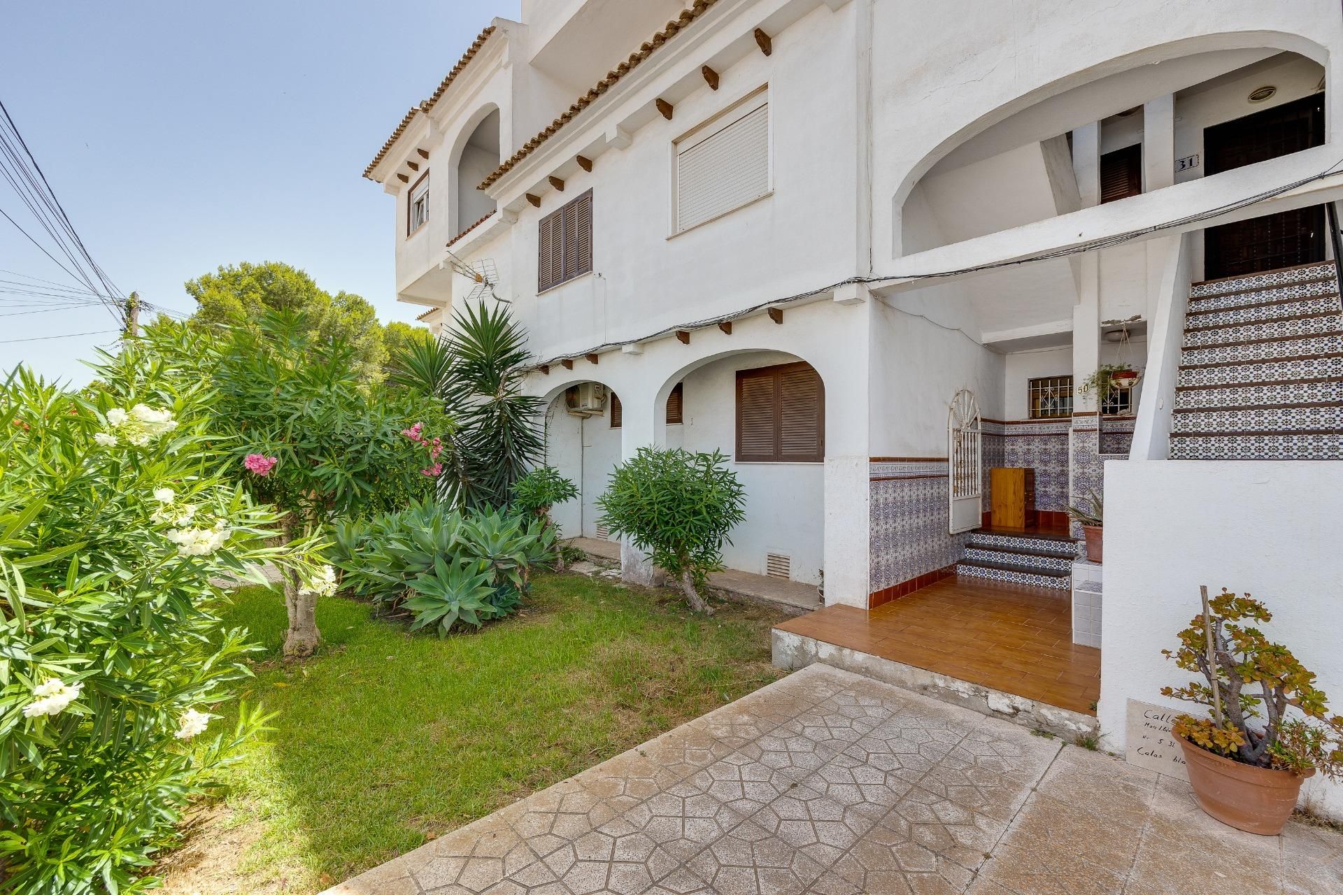 Jardí de Apartament en venda en Torrevieja amb Aire condicionat, Terrassa i Balcó