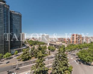 Exterior view of Office for sale in  Madrid Capital  with Air Conditioner