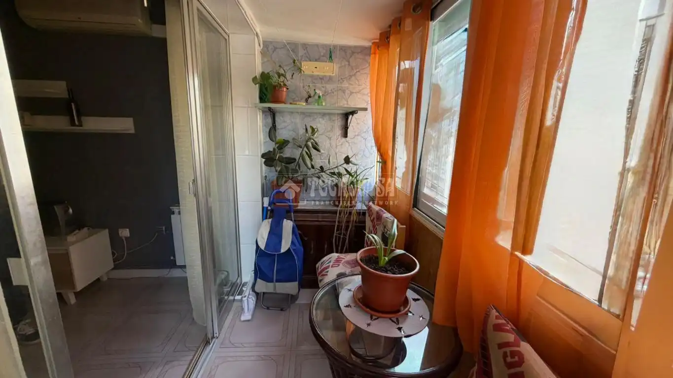 Habitación de Piso en venta en Parla con Calefacción