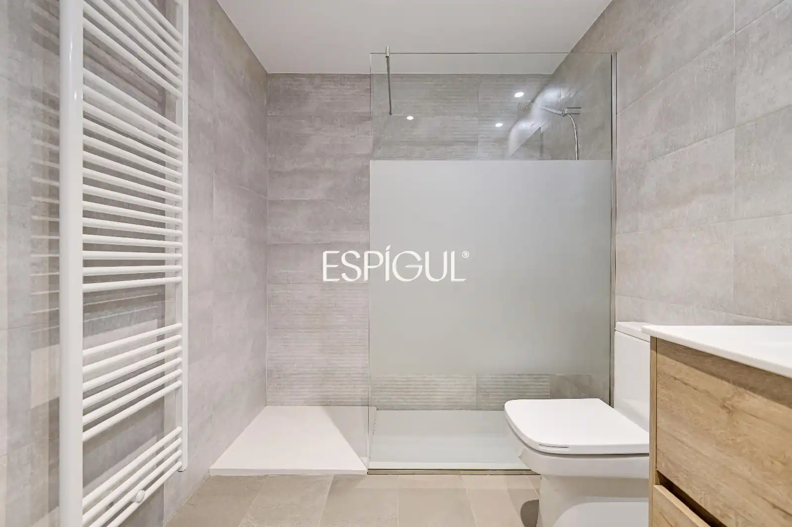 Bathroom of Houses for sale in Vilablareix  with Heating, Terrace and Storage room