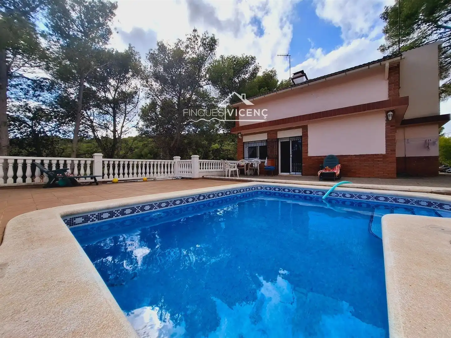 Houses for sale in VIOLETA, Valldemar - Montmar