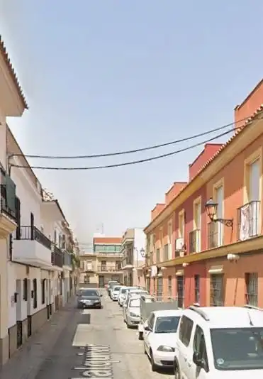 Vista exterior de Piso en venta en La Rinconada con Terraza y Balcón