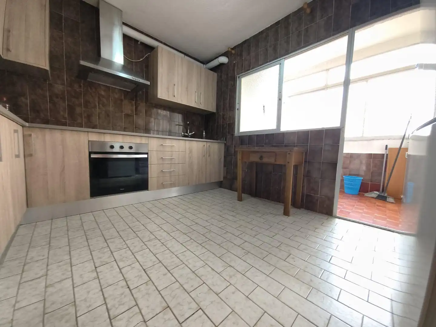 Kitchen of Flat for rent in Ronda