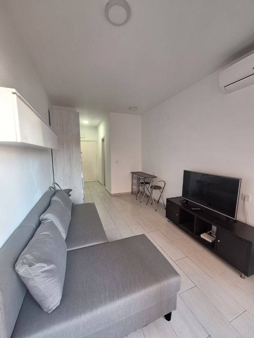 Living room of Study to rent in Torrevieja  with Furnished, Oven and Washing machine