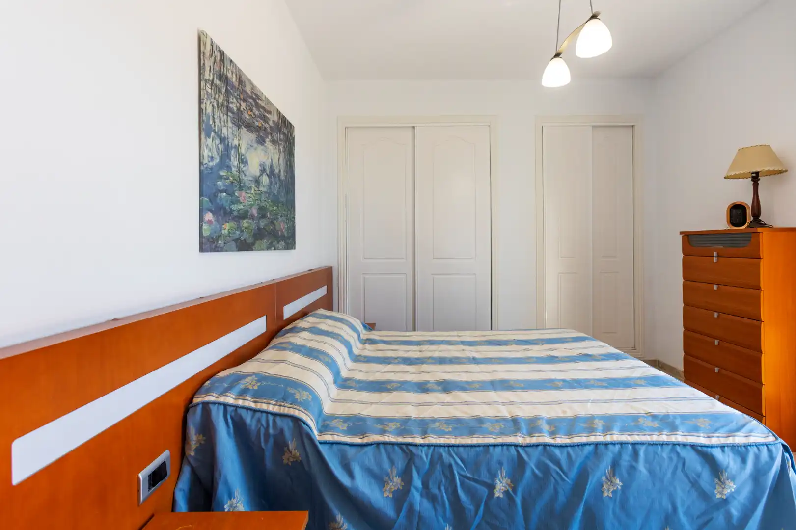 Habitación de Ático en venta en Motril con Jardín privado, Terraza y Balcón