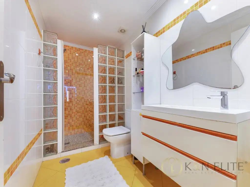Flat with pool for sale in Avenida Aiguera, imagen 20