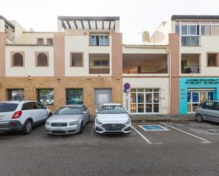 Vista exterior de Local de lloguer en Estepona amb Aire condicionat i Terrassa