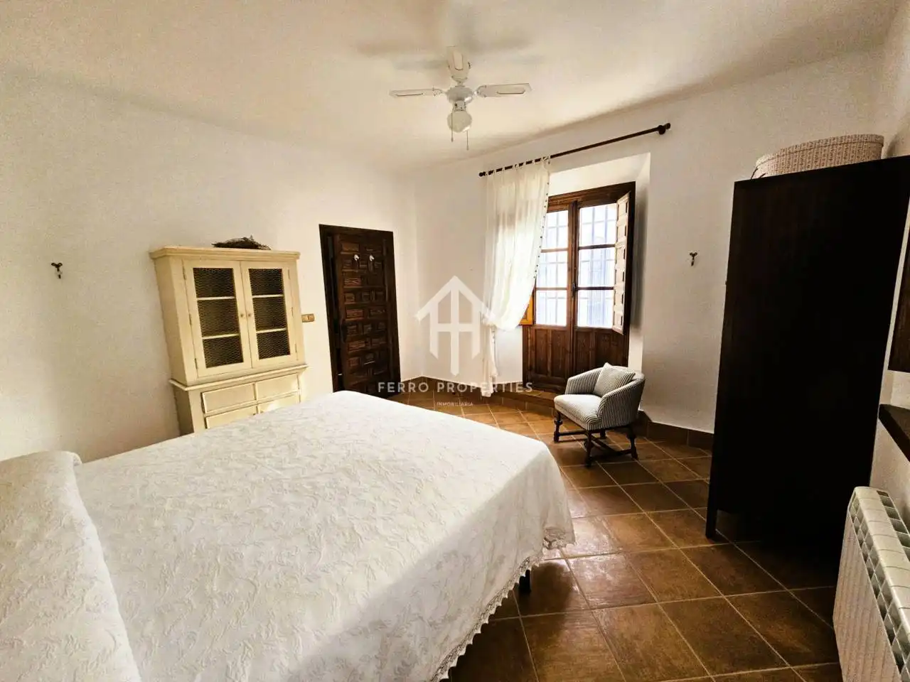Bedroom of Houses for sale in Villanueva de Tapia  with Air Conditioner, Heating and Private garden