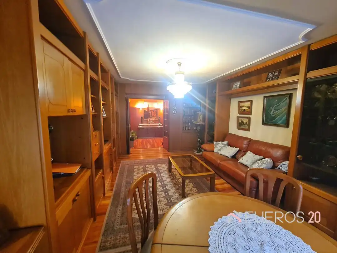 Sala de estar de Piso en venta en Barakaldo  con Calefacción, Terraza y Trastero