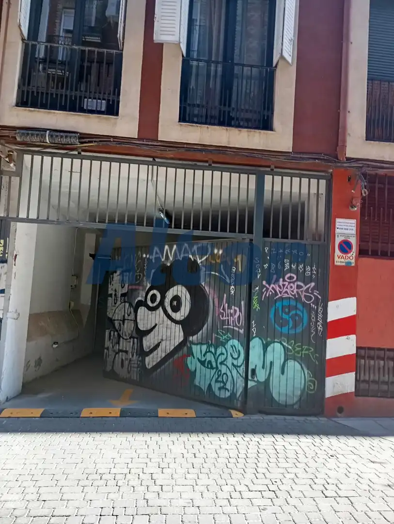 Vista exterior de Garaje en venta en Madrid