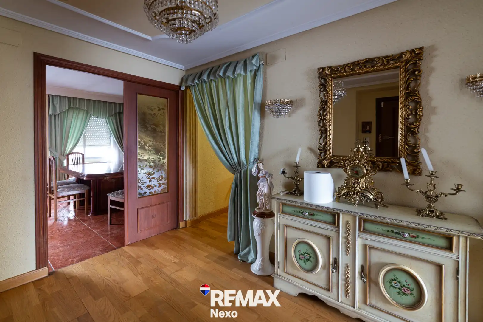 Casa adosada en venta en Benavente con Jardín privado, Parquet y Trastero